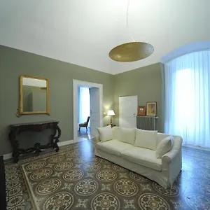 https://palazzo-ietri-corso-vittorio-emanuele-bb.barihotels.org