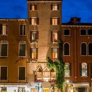 Otel Santo Stefano, Venedik
