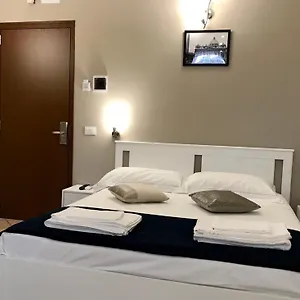 https://bb-luminari.it-romehotels.com